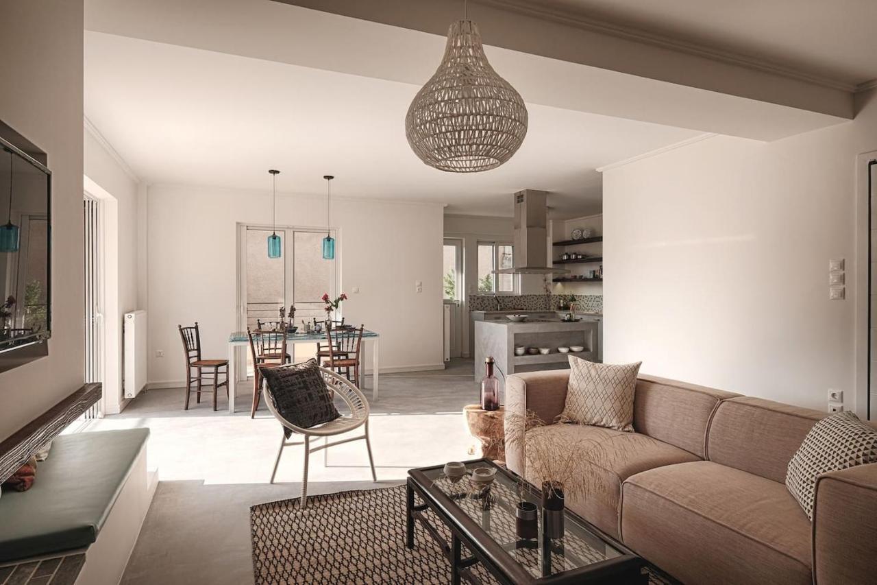 Spacious And Stylish Apartment With A Great View! Athena Bagian luar foto